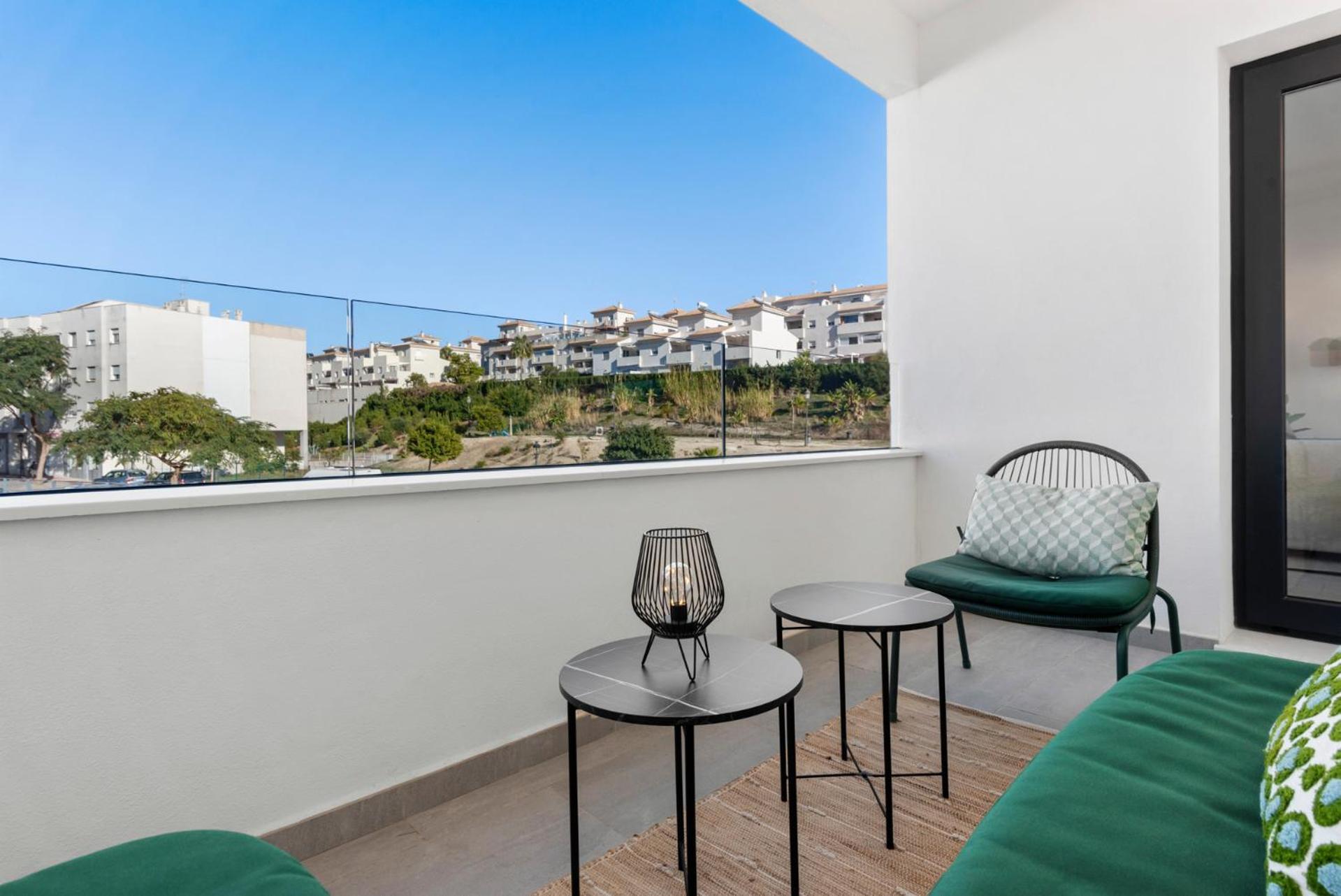 Beautiful 2-Bedroom Apartment Near Center And Beach Estepona Exterior photo